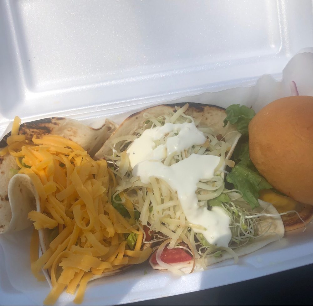 A & M's Red Food Truck