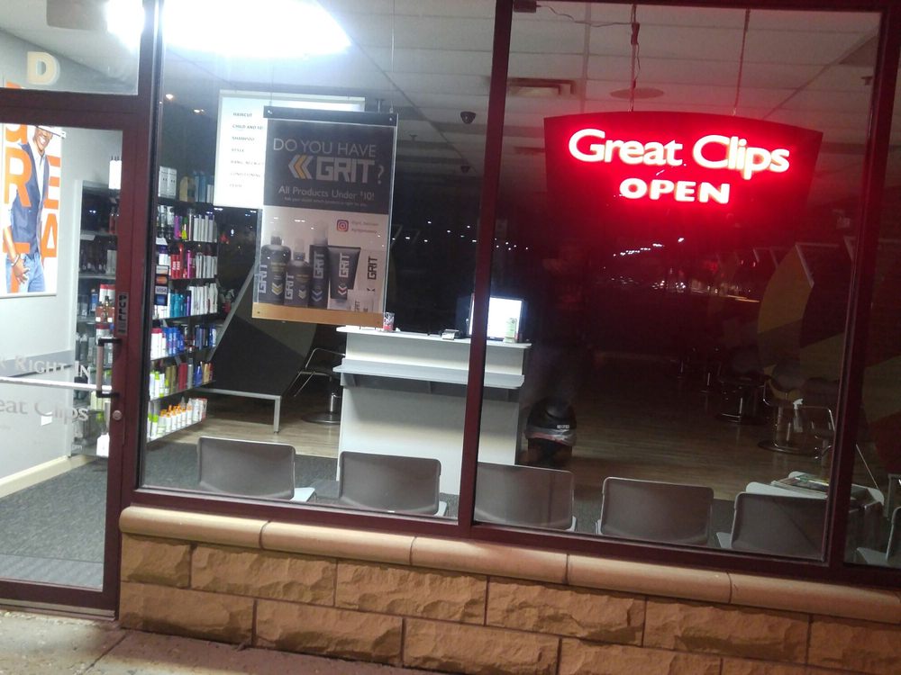Great Clips 11 Reviews Hair Salons 3150 N Aurora Rd, Aurora, IL Phone Number Services