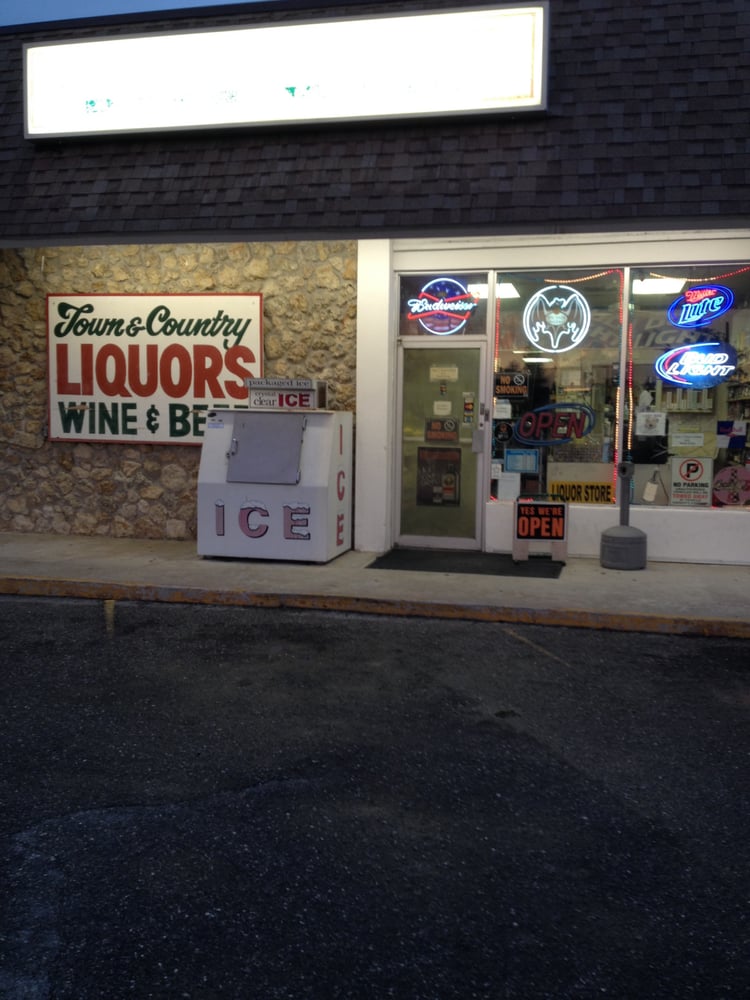 Town & Country Liquors CLOSED Beer, Wine & Spirits 2555 Estero Blvd, Fort Myers Beach, FL