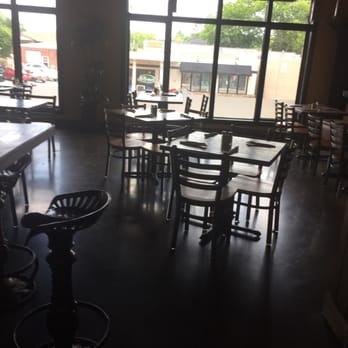 Primo S Mexican Restaurant Closed 25 Photos 16 Reviews Photo Of Primo S Mexican Restaurant Cartersville Ga United States Empty At 1