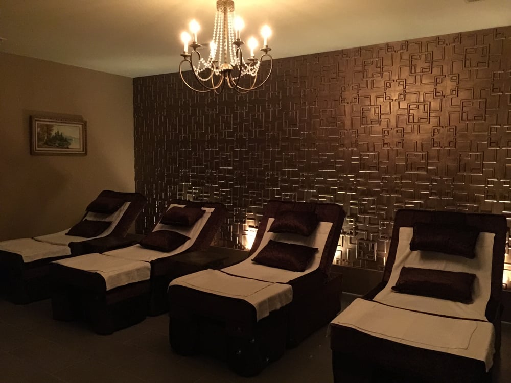 Versailles Massage & Bar 20 Photos & 50 Reviews Massage 1329 S
