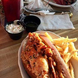 S Seafood Restaurant 38 Photos 131 Reviews Photo Of S Seafood Restaurant Eastham Ma United States A Hot Lobster