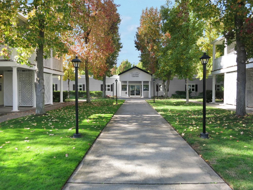 Norwood Court Apartments Reviews Norwood Court Apartments Reviews