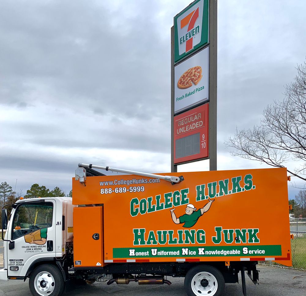 College Hunks Hauling Junk & Moving - Virginia Northwest