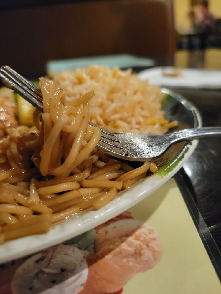 Koizi Endless Sushi & Hibachi Eatery