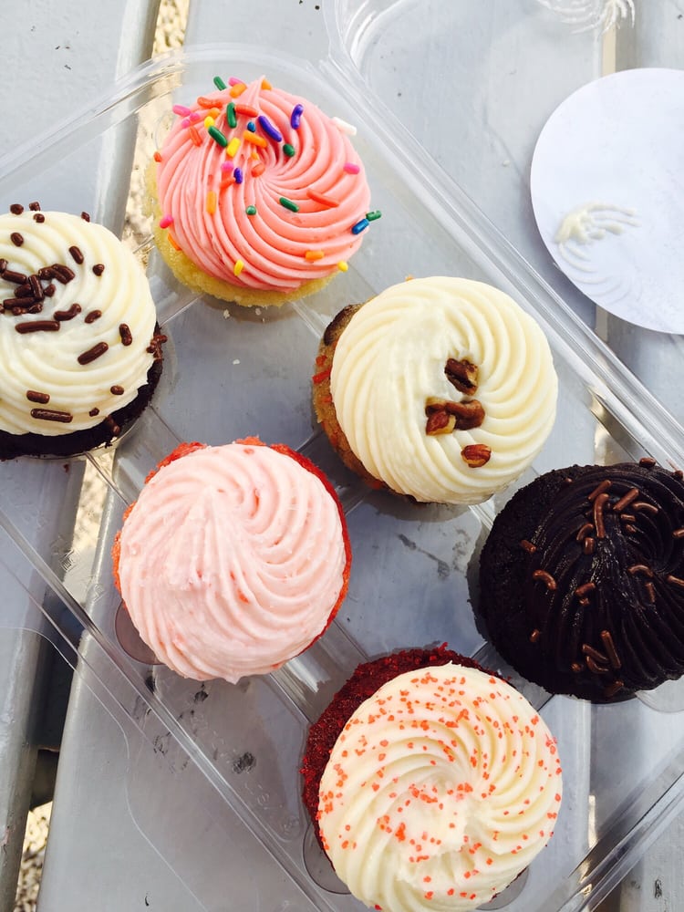 Hey Cupcake! 291 Photos & 672 Reviews Desserts 1511 S Congress