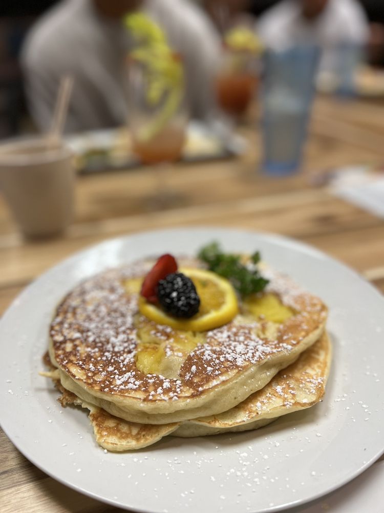 Hoorah Breakfast Cafe and Bar