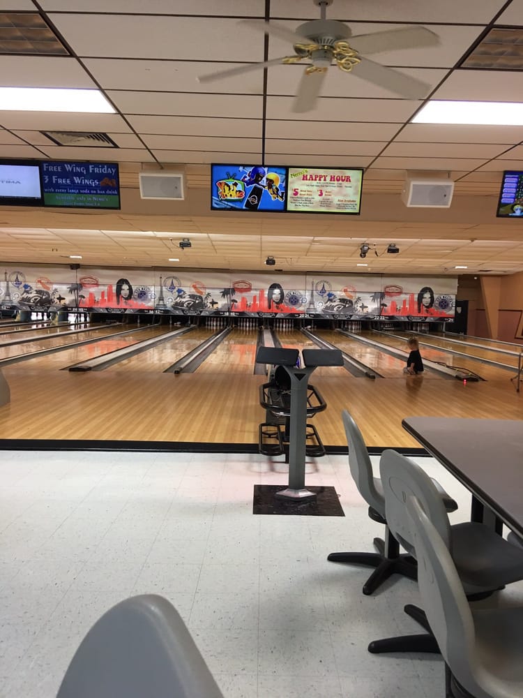 Sarasota Lanes 10 Photos & 21 Reviews Bowling 2250 Fruitville Rd