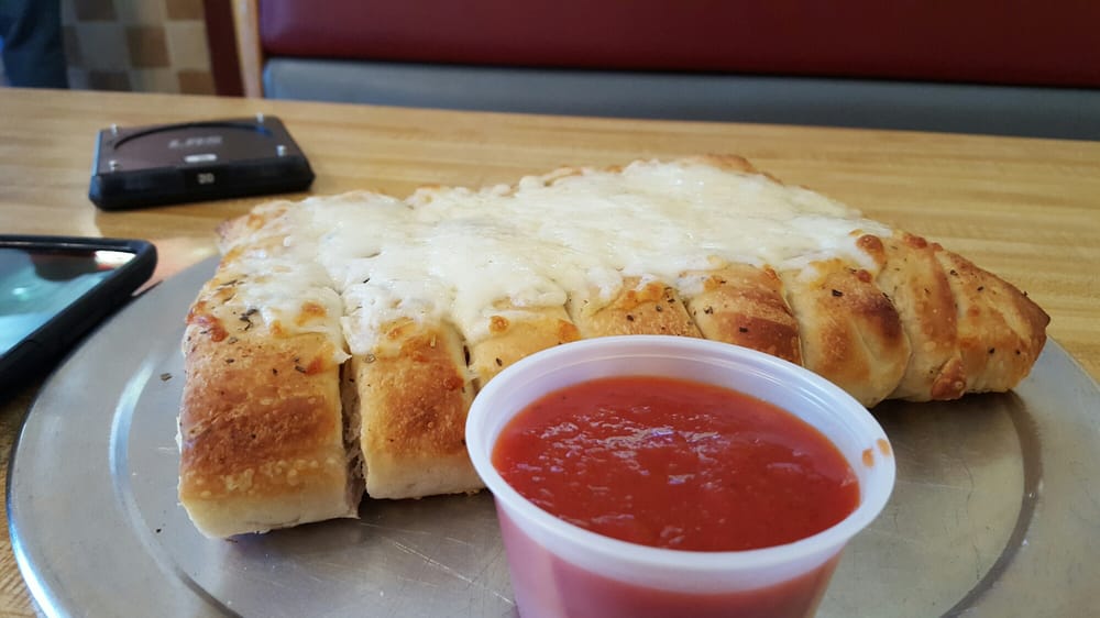 Leonardos Pizza 151 Botetourt Rd, Fincastle, VA Restaurant