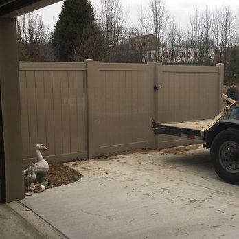 yard dog fence small dog photo of yard dog fence nashville tn united states 18 photos 16 reviews fences gates 1002 yard dog fence small dog photo of yard dog fence nashville tn united states 18 photos 16 reviews fences gates 1002