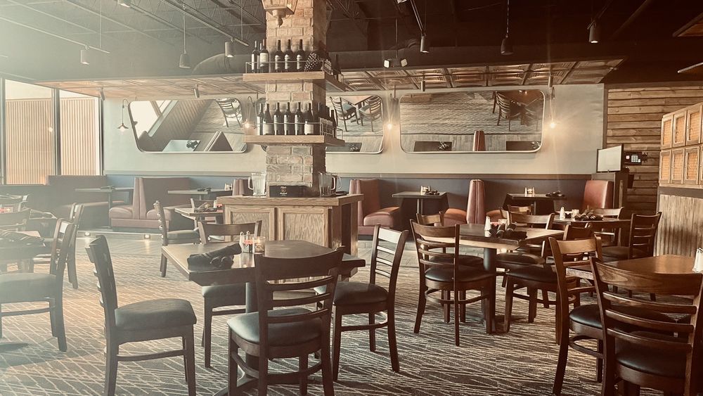 Manhattan Heights Tavern & Grill