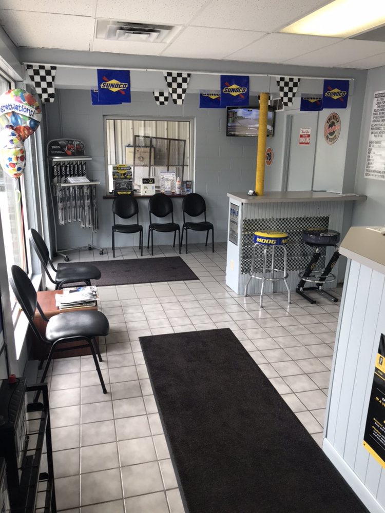 Damon & Don’s auto shop