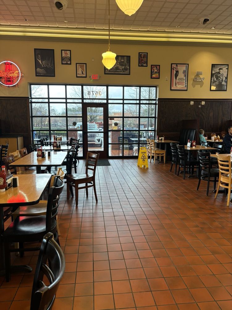 Smithfield's Chicken 'N Bar-B-Q