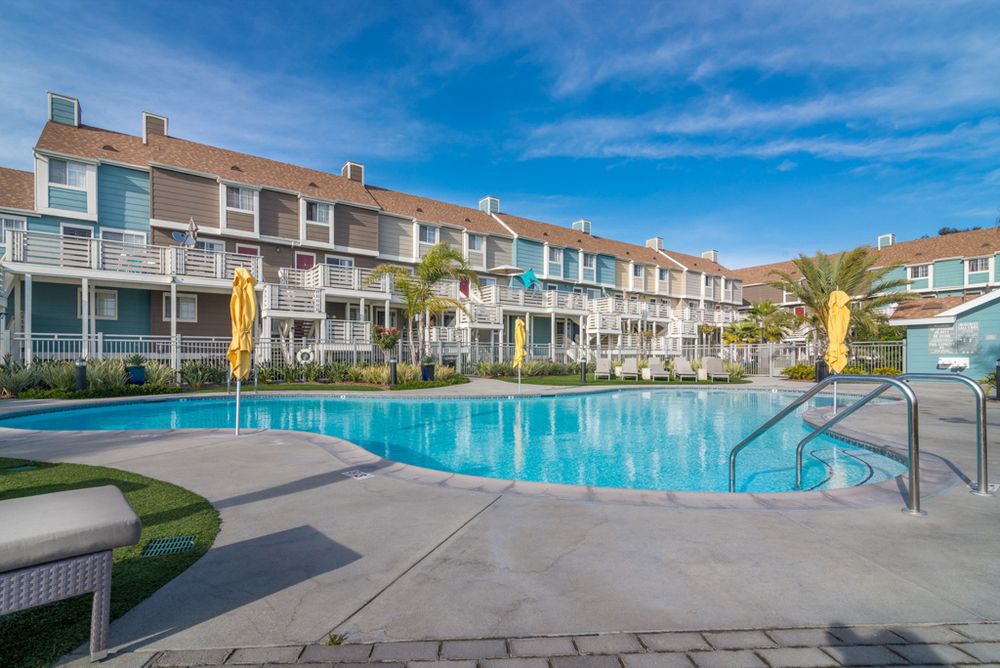 Huntington Breakers Apartments