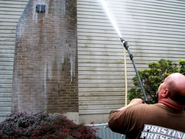 Pristine Pressure Washing & Restoration