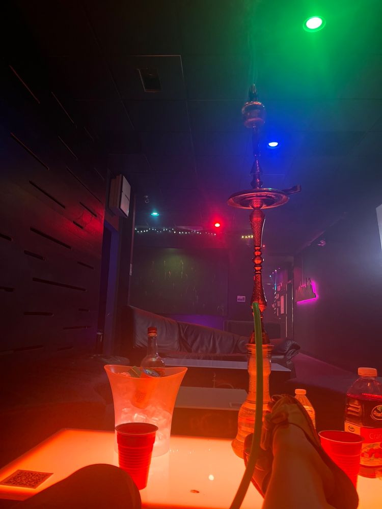 Cloud 9 Vapes & Hookah Lounge