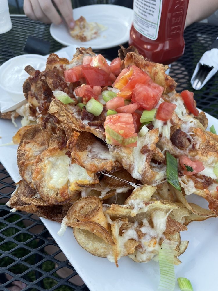 Lucky's Irish Pub Lucky's Irish Pub