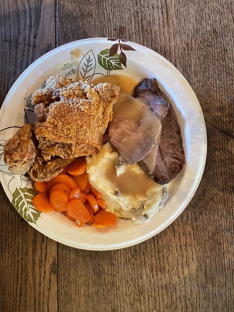 Momma's at Sengelmann Hall