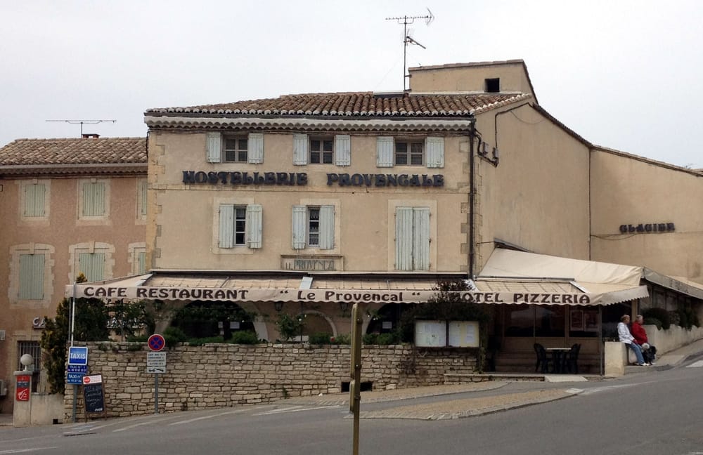 Hôtel Restaurant Le Provençal Hotels du Château, Gordes, Vaucluse