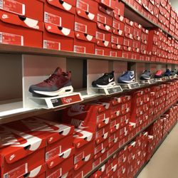 Nike Factory 23 Photos Shoe S 1788 94th Dr Vero Photo Of Nike Factory Vero Beach Fl United States