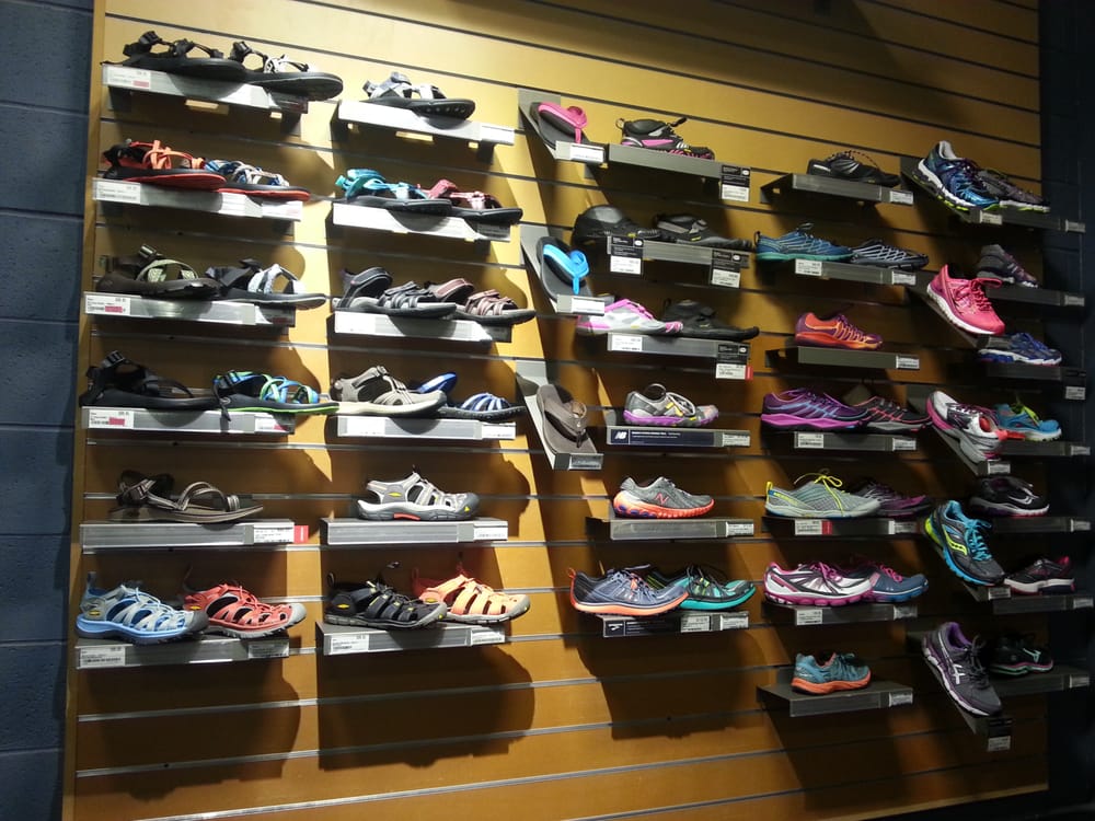 REI 17 Photos & 48 Reviews Outdoor Gear 1550 Mercantile Ave NE