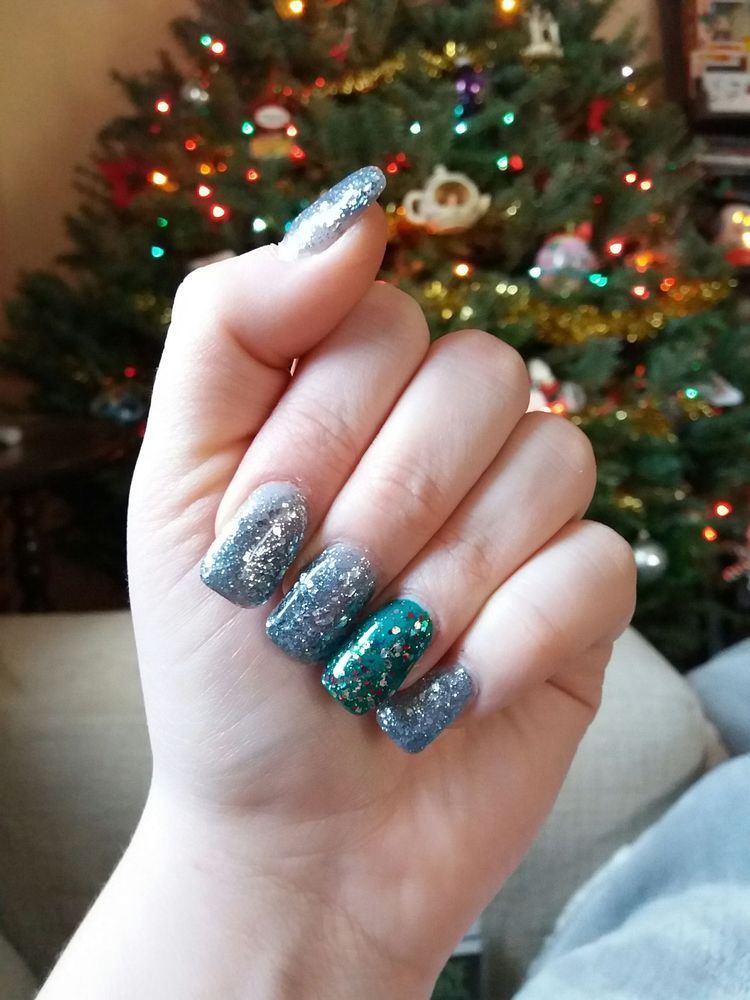 Crazy Christmas Nails Went All Out This Year The More Glitter Photo Of Boulevard Nails Hasbrouck Heights Nj United States Crazy Christmas
