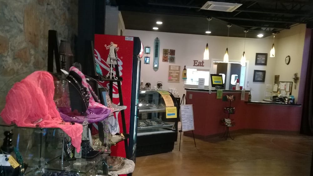 Prairie Belle’s Kitchen and Catering Breakfast & Brunch 130 E 5th