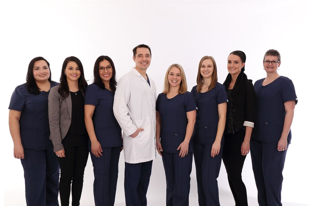 image of business Aurora Family Dentistry