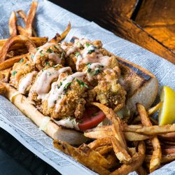 Hooked Jc 417 Photos 382 Reviews Seafood 467 Communipaw Ave Photo Of Hooked Jc Jersey City Nj United States Fried Oyster Poboy