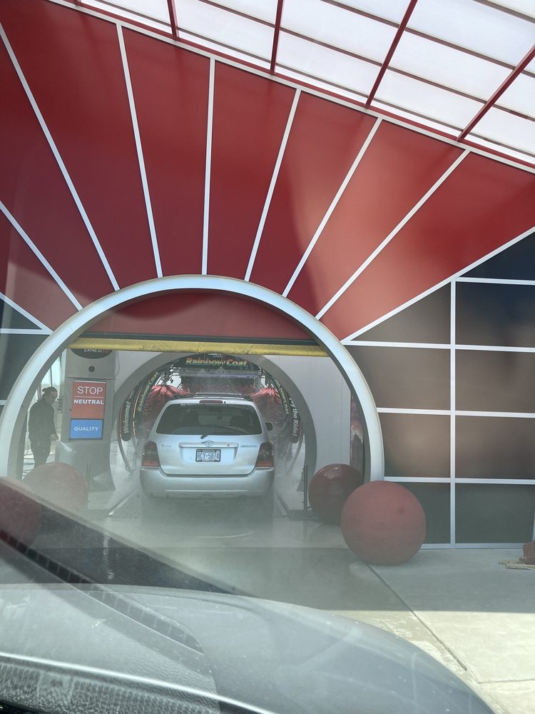 Tommy's Express® Car Wash