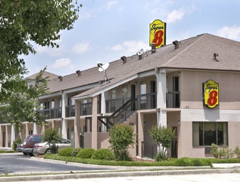 Super 8 by Wyndham Lumberton