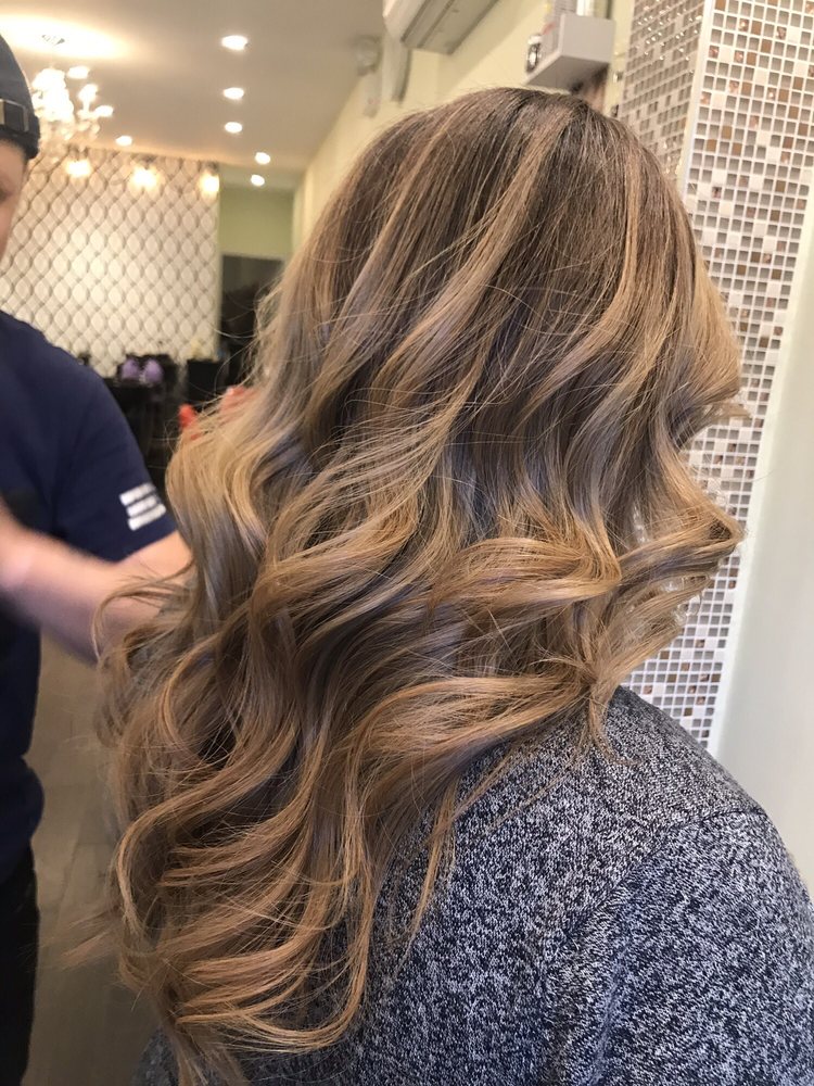 Balayage chocolat sur cheveux blond Balayage chocolat sur cheveux blond