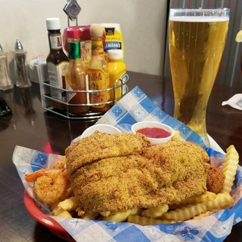 Barry S International Restaurant Tail Bars 800 Convention Photo Of Barry S International Restaurant Mcallen Tx United States Seafood Basket And