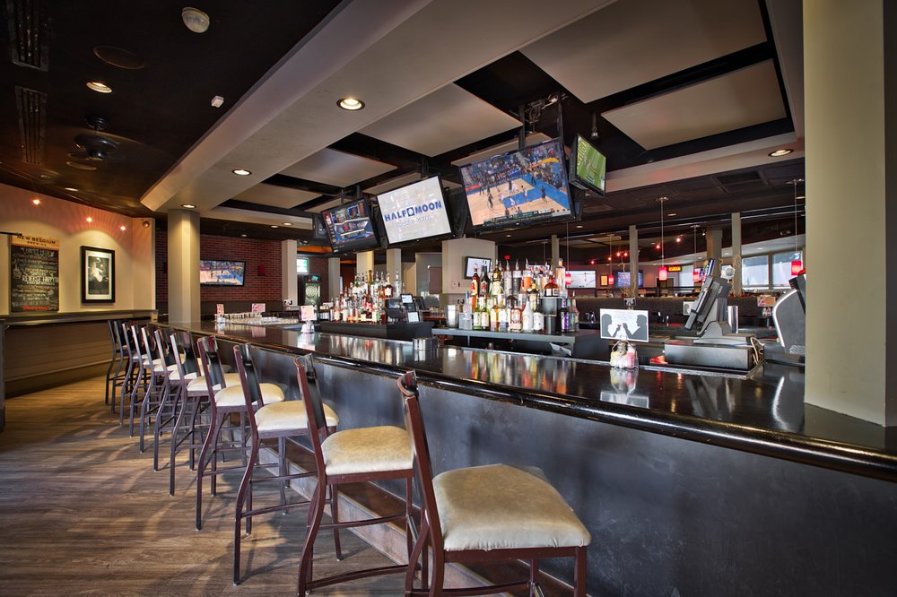 Half Moon Sports Grill 141 Photos & 263 Reviews Sports Bars 2121