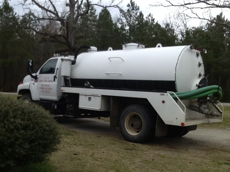 R & D Septic Tank Pumping