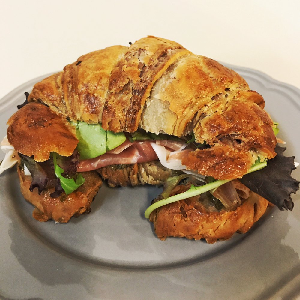 Le Petit Croissant 73 Photos & 30 Reviews Bakeries 640 S Main St