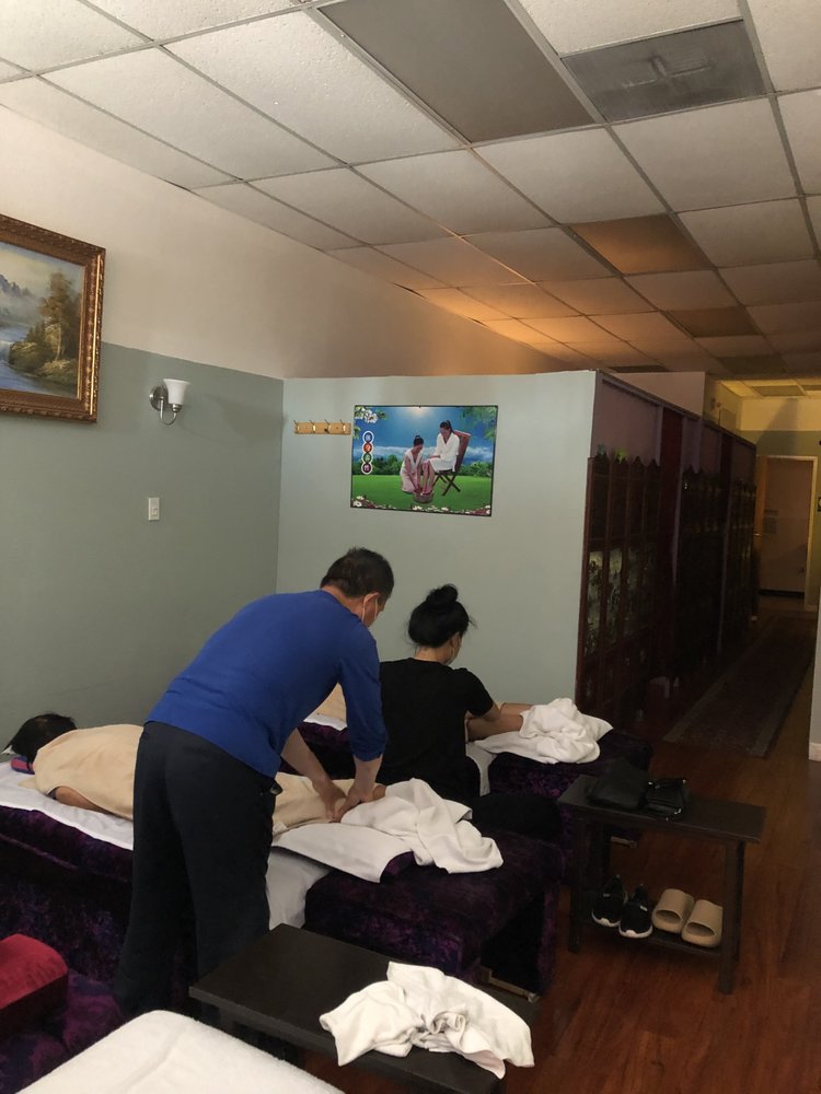 Good Hands Massage