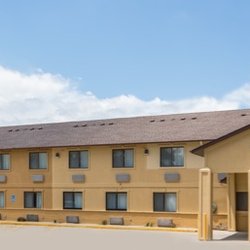 Super 8 By Wyndham Newton 26 Photos Hotels 1635 S 12th - 