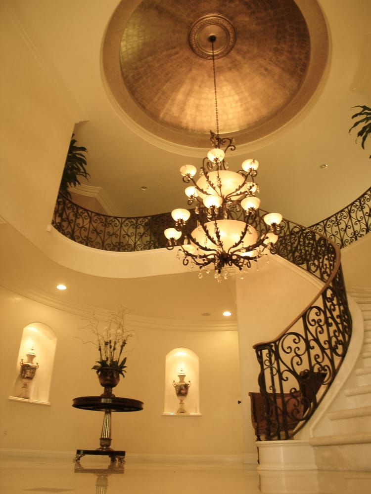 Entry Foyer Calabasas Ivory Polished Venetian Plaster Walls And Photo Of Fallon Artistic The Painting Company Santa Barbara Ca United States