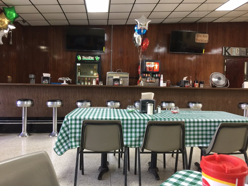 Patty’s Truck Stop Breakfast & Brunch 950 Hwy 140 NW, Adairsville