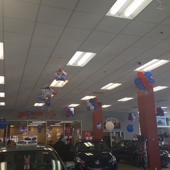 Millennium Toyota 61 Photos 95 Reviews Car Dealers 257 N Photo Of Millennium Toyota Hempstead Ny United States Showroom