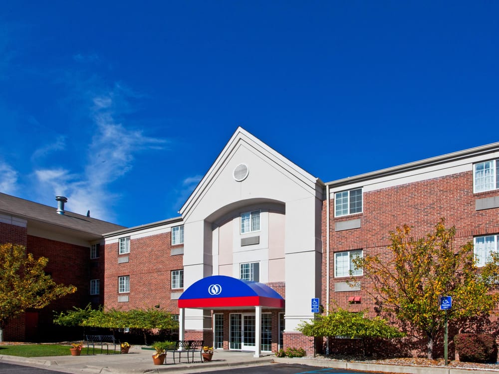 Candlewood Suites DetroitSouthfield Hotels 1 Corporate Dr