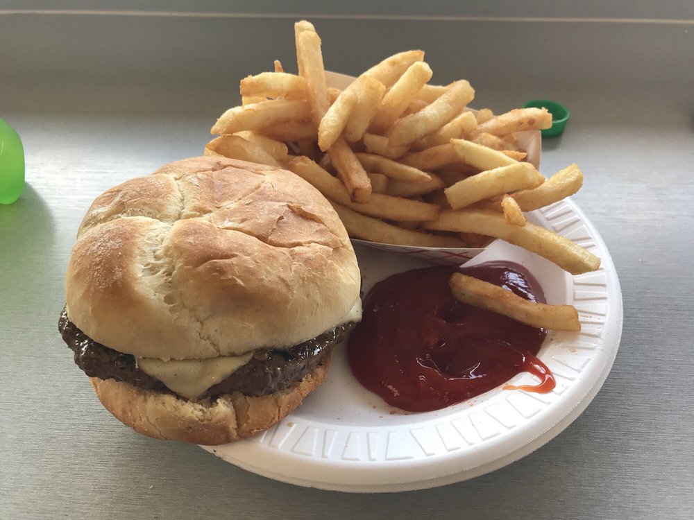 Augie & Ray’s Drive In 28 Reviews Burgers 314 Main St, East