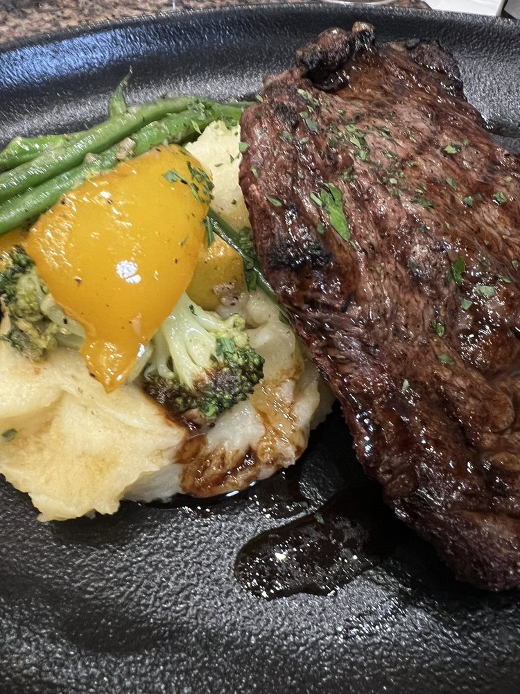 Hemispheres Restaurant & Bistro