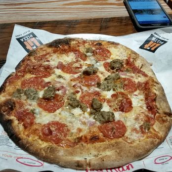 lit pizza 110 photos 99 reviews pizza 3930 burbank dr baton