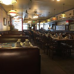 Reese S Restaurant Closed 43 Reviews American Traditional Photo Of Reese S Restaurant Algonquin Il United States