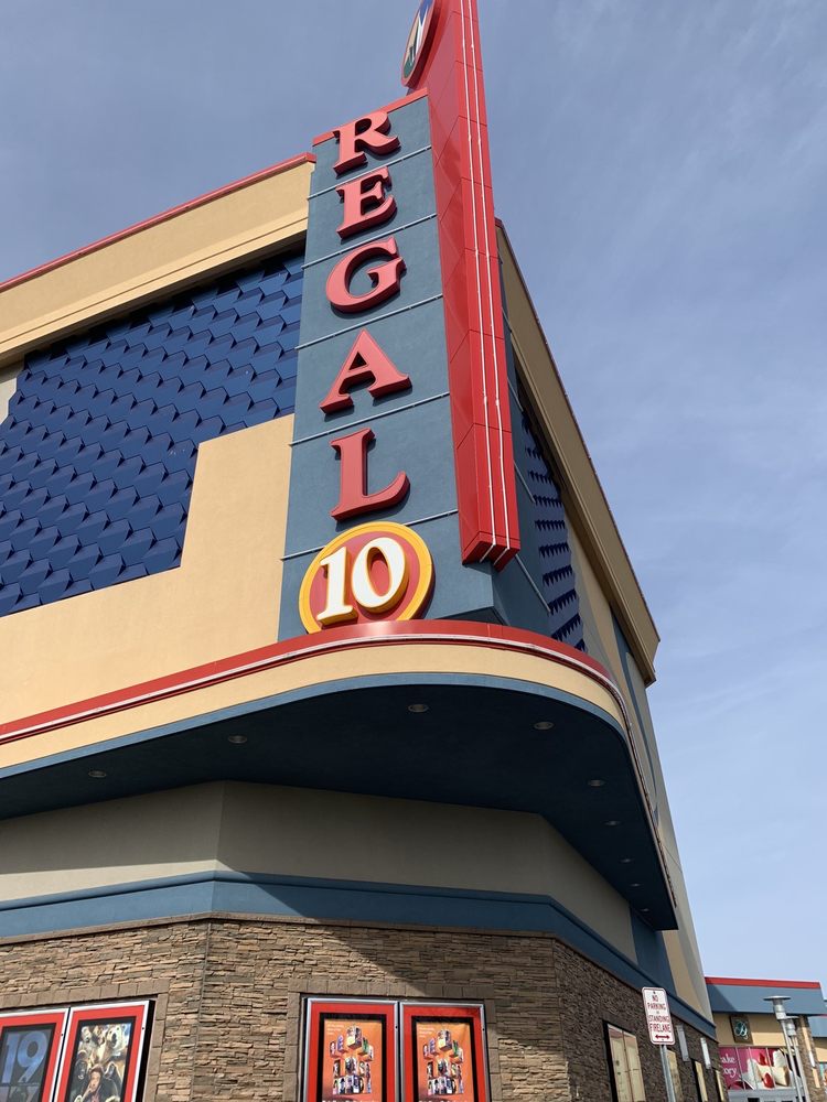 Regal Dulles Town Center
