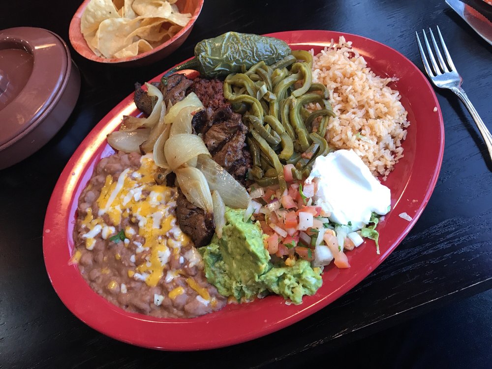 Green Iguana Mexican Restaurant 40 Photos & 90 Reviews Mexican 850 S Bluff St, Saint
