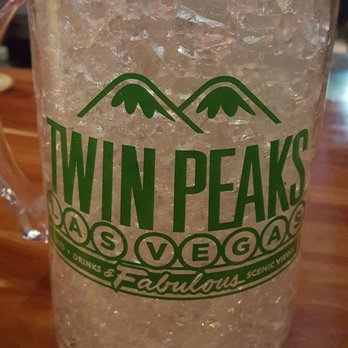 Twin Peaks - 384 Photos & 336 Reviews - Sports Bars - 3717 Las Vegas