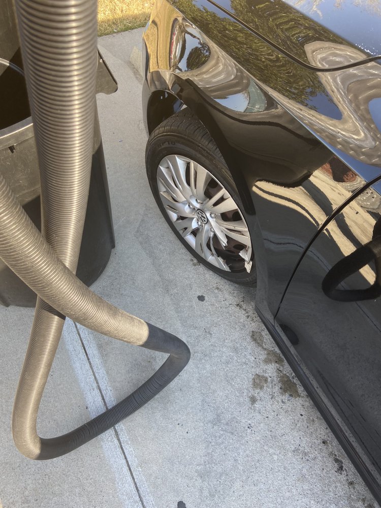 Ronny's Car Wash - Fort Walton